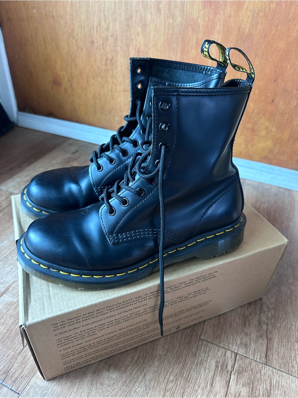 Dr martens air walk 1460 W smooth boot size 9